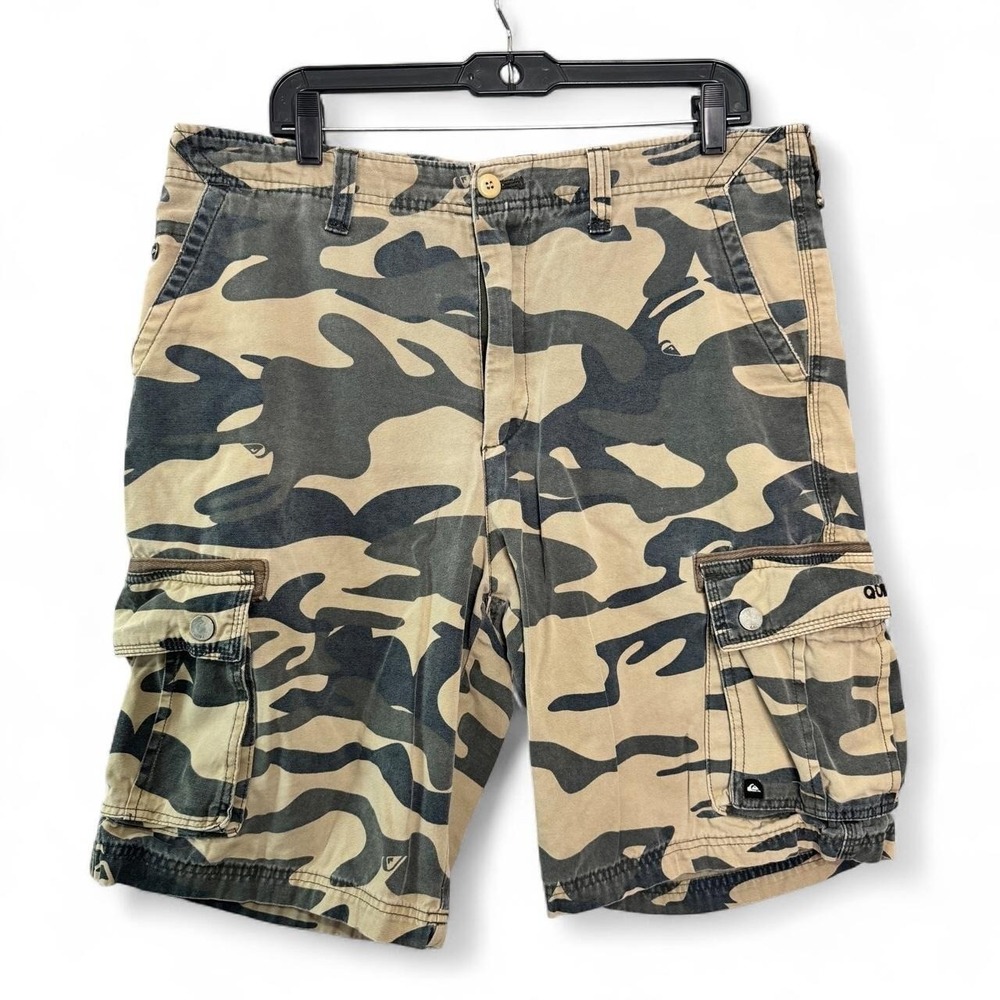 Quiksilver Camo Cargo Shorts Mens Size 34 Military Utility Skate Y2K Streetwear
